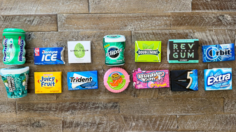 Chewing gums on wooden table
